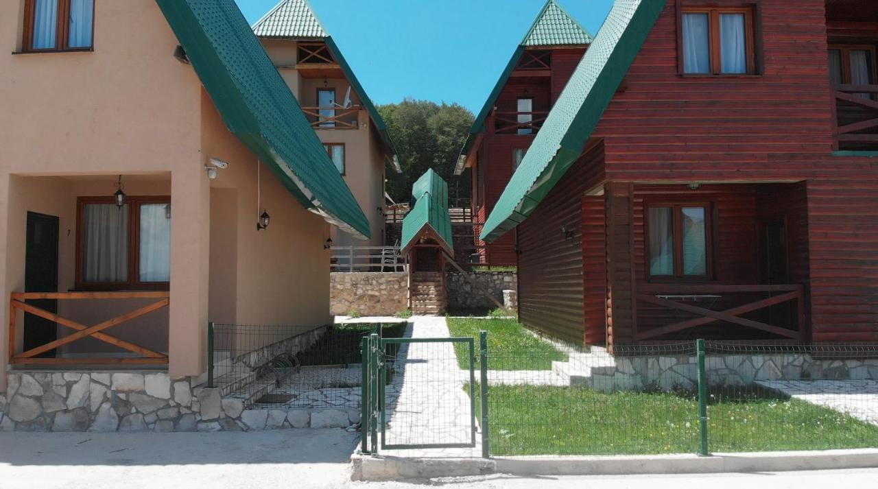 Apartment Complex "2313" Žabljak Buitenkant foto
